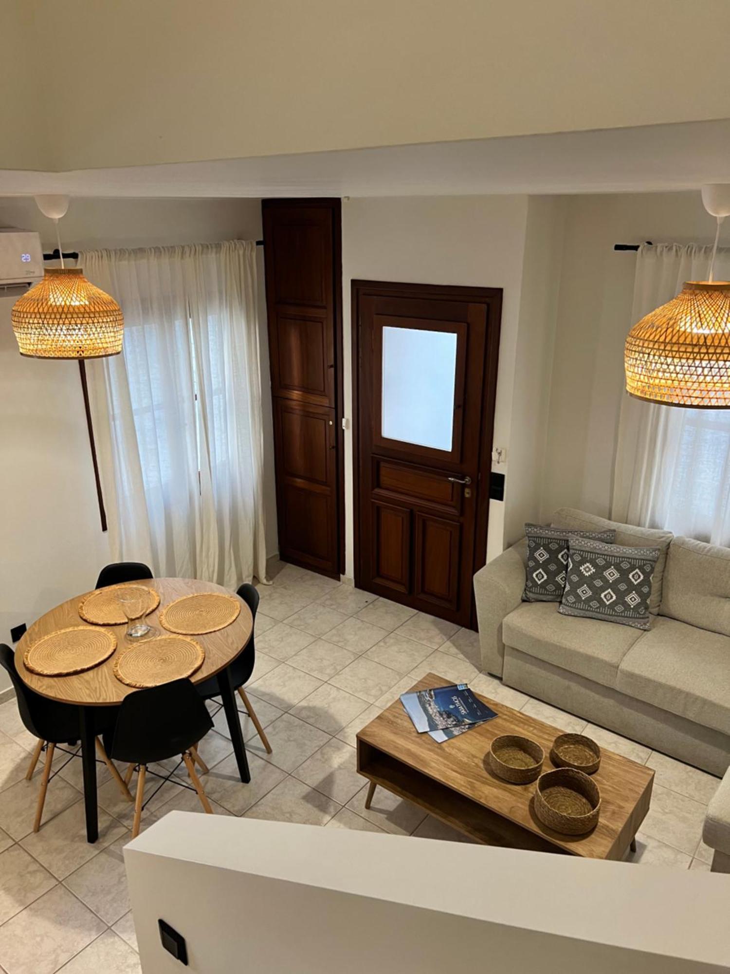 Olea White Villa Skiathos Town Bagian luar foto