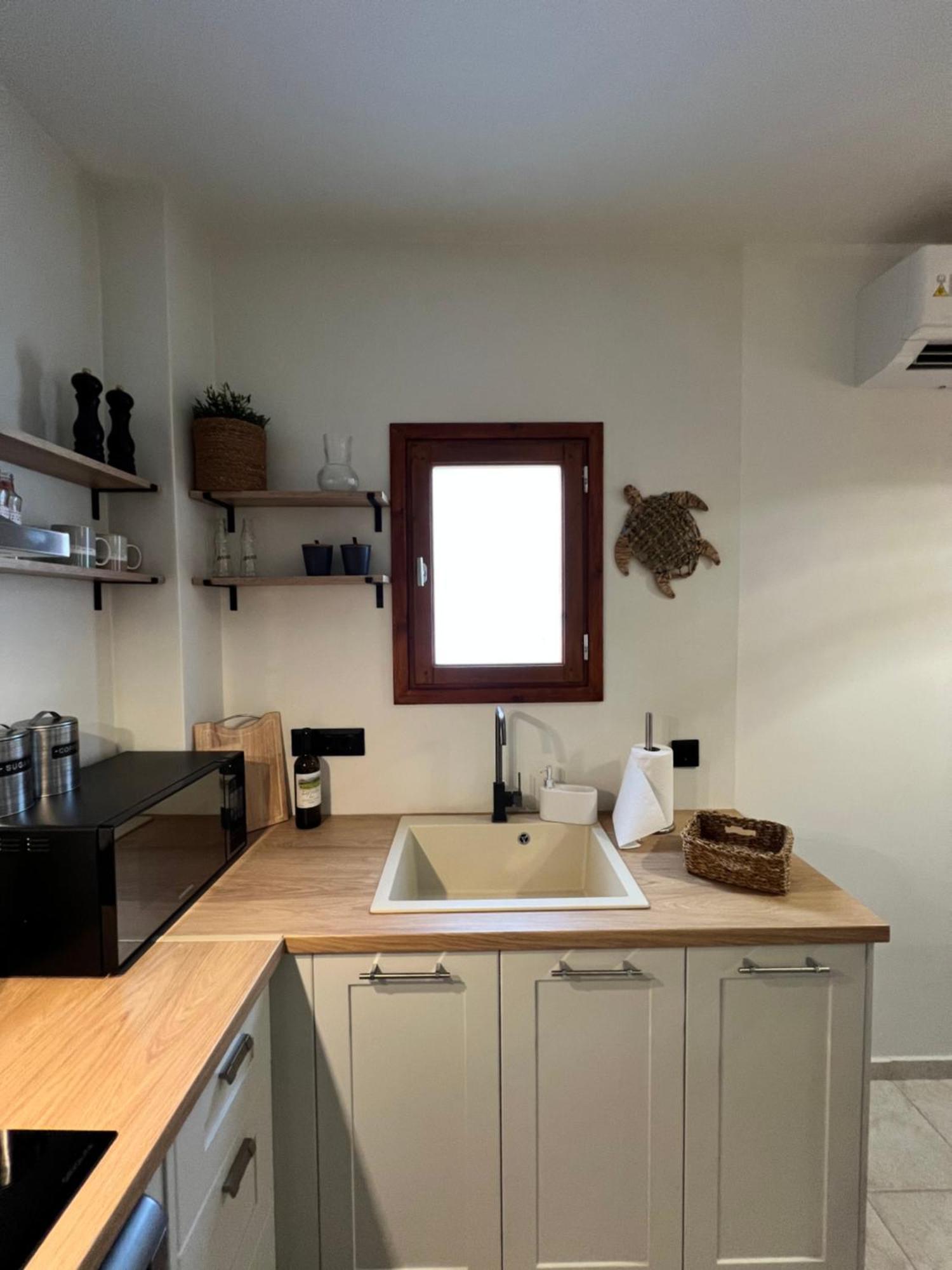 Olea White Villa Skiathos Town Bagian luar foto