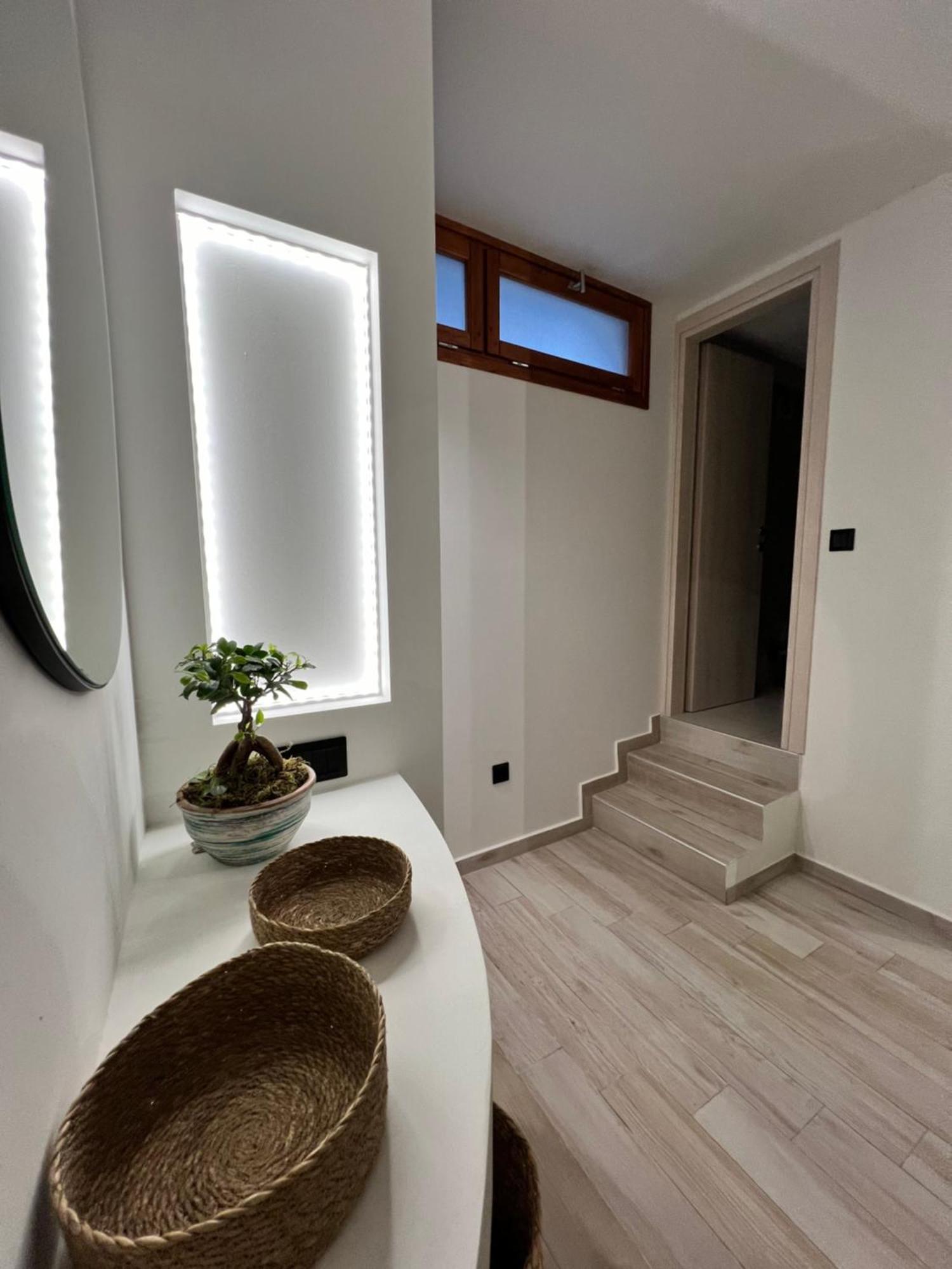Olea White Villa Skiathos Town Bagian luar foto