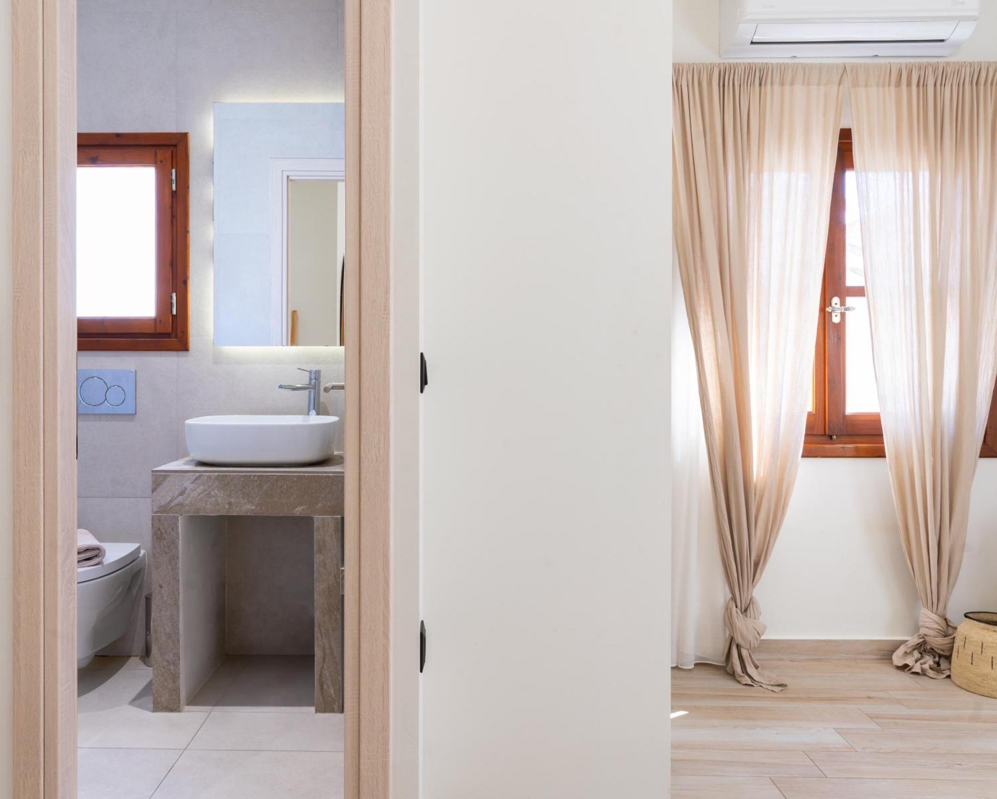 Olea White Villa Skiathos Town Bagian luar foto